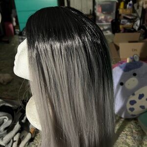 Black and gray ombré wig